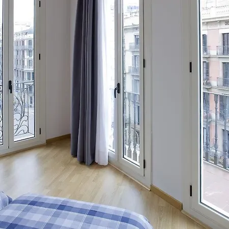Flateli Pelayo Apartment *
